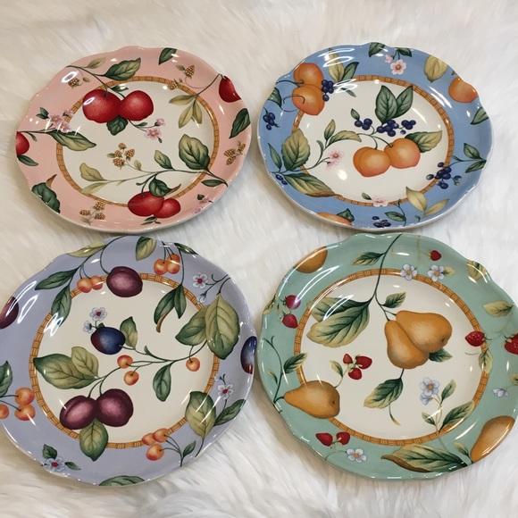 Princess House | 4 Plate Set Fruit on the Vine - Picture 2 of 7